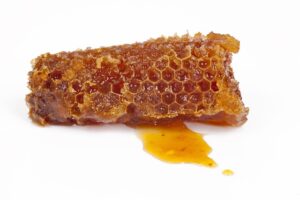 Propoliskapseln: Potenzielle Vorteile und Anwendung. 1 honeycomb 2113867 640 1