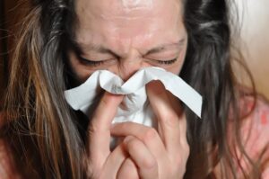 Rhinitis: Symptome, Ursachen und natürliche Ansätze zur Linderung von chronischem Schnupfen. 1 Rhinitis